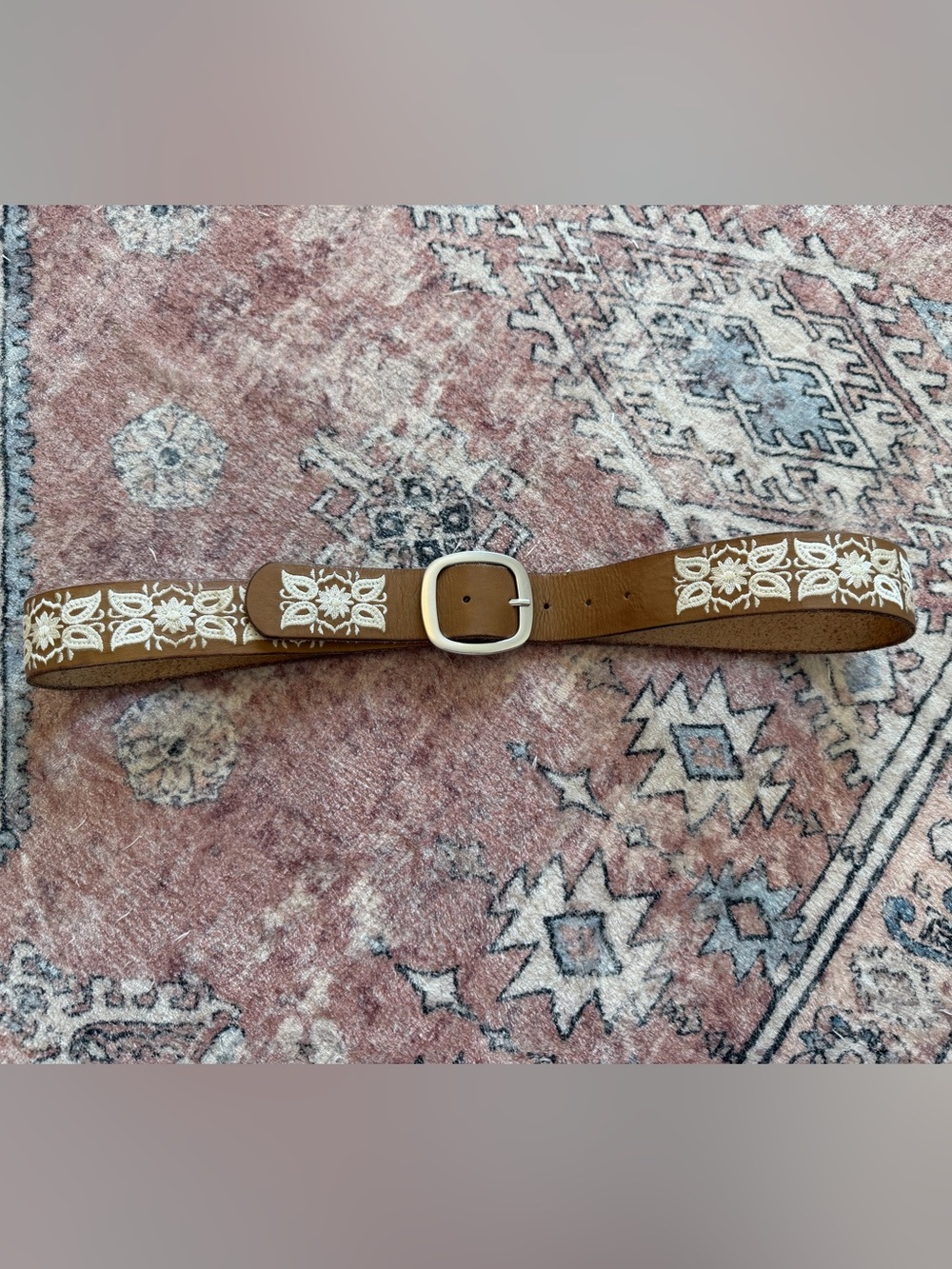 Lucky Brand Leather Belt with White Embroidered Floral Design (Size L)